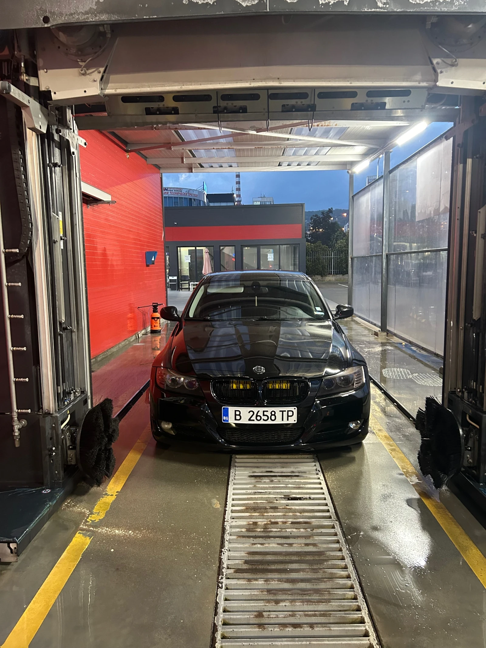 BMW 320 E90 2011, снимка 3 - Автомобили и джипове - 56679771