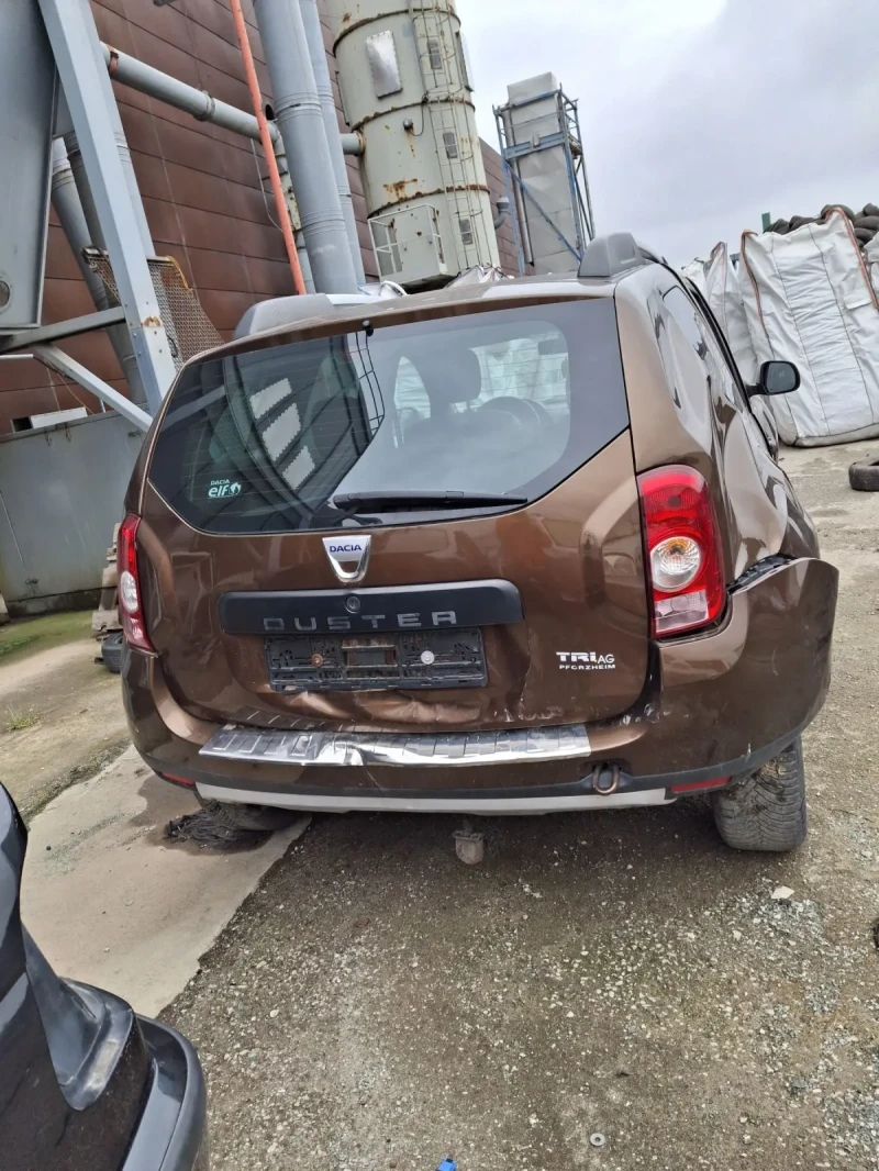 Dacia Duster, снимка 2 - Автомобили и джипове - 48248536