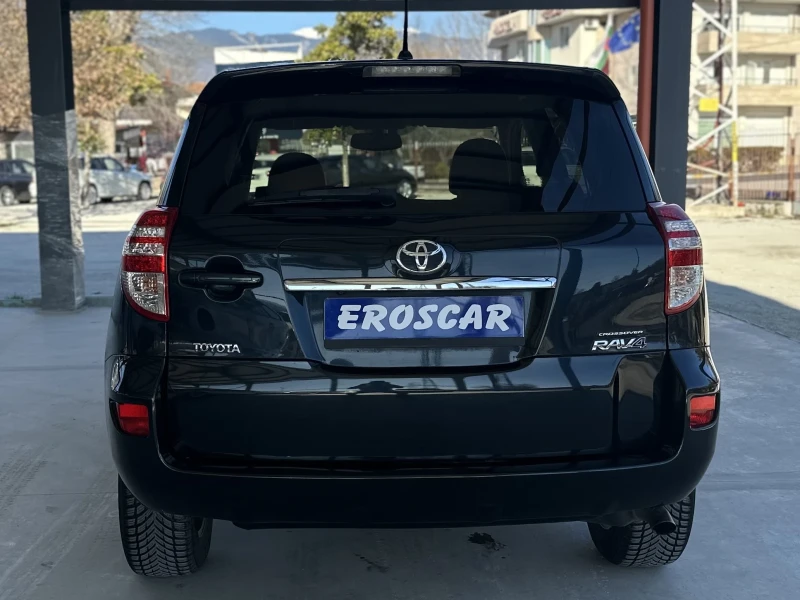 Toyota Rav4 2.2 D4D/4x4/Crossover/Camera/Navi, снимка 6 - Автомобили и джипове - 49390450