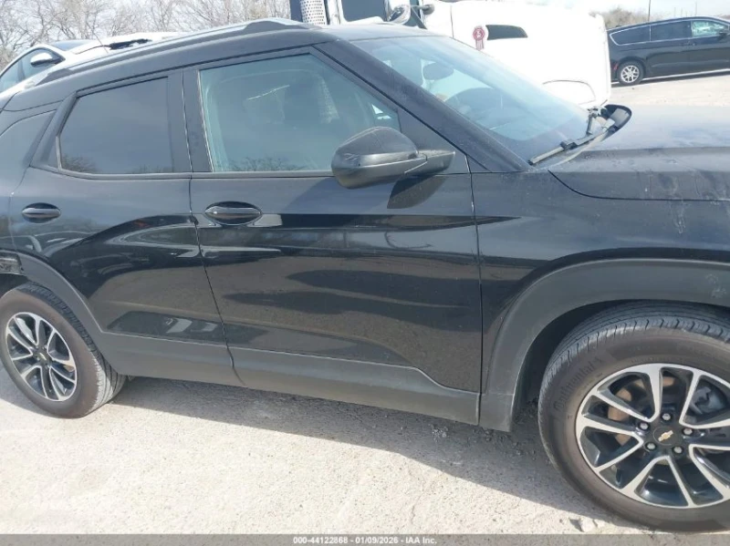 Chevrolet Trailblazer 1.2L I-3 DI, DOHC, VVT, TURBO, 137HP Front Wheel, снимка 5 - Автомобили и джипове - 53113096