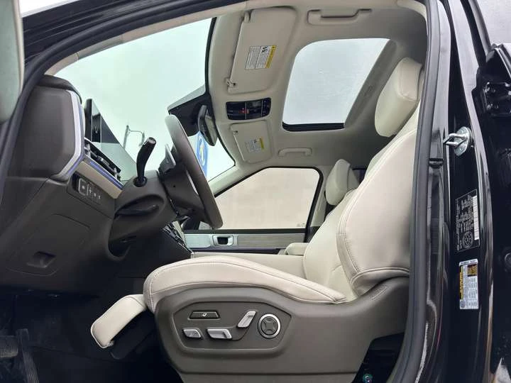 Hyundai Santa fe Ultimate Calligraphy Ventilated & Heated Seats | N, снимка 11 - Автомобили и джипове - 53591023