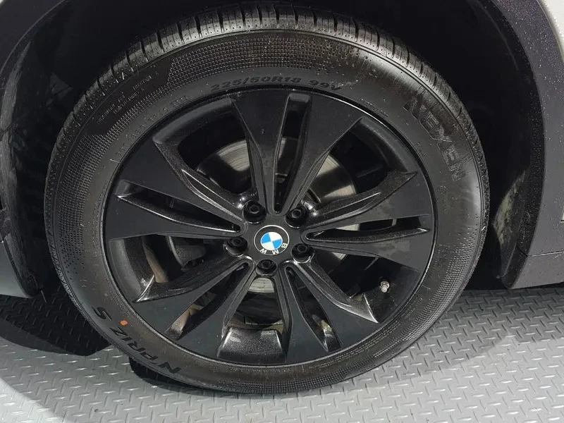 BMW X1 D ADVANTAGE, снимка 5 - Автомобили и джипове - 54779260