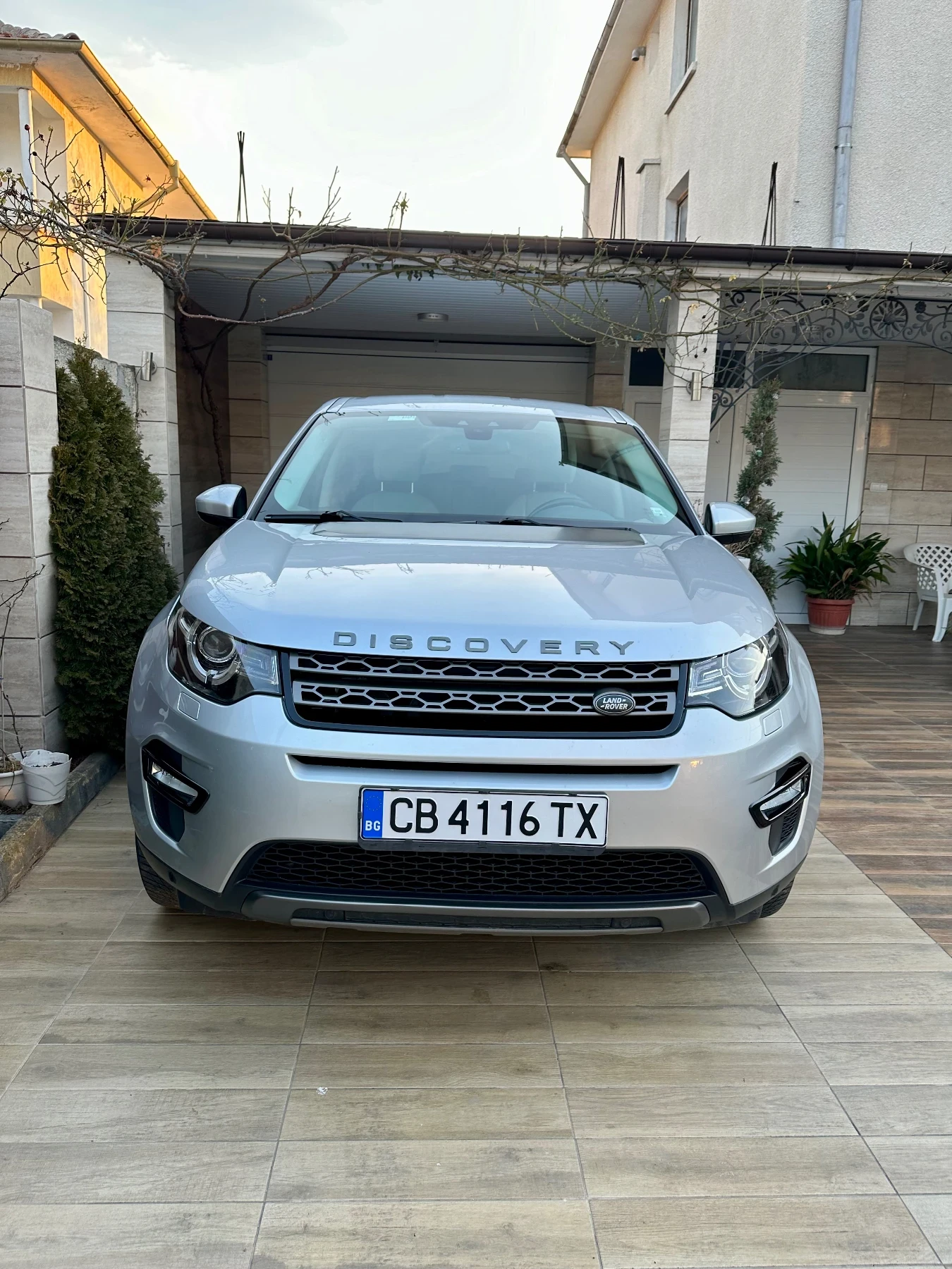 Land Rover Discovery Sport - изображение 1