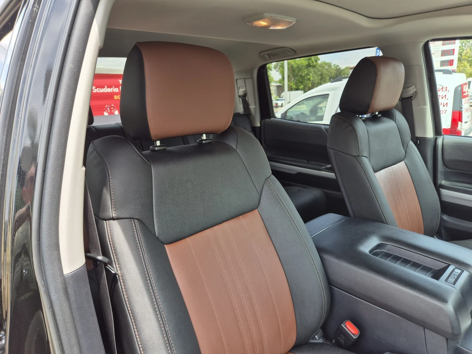 Toyota Tundra 5.7 V8 - изображение 9