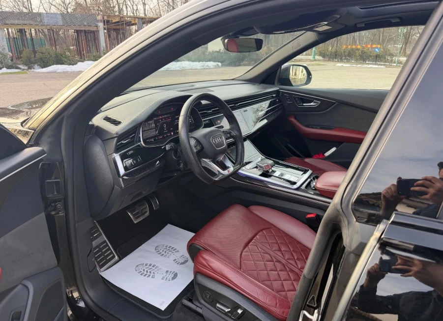 Audi SQ8 4.0 TDI Quattro, снимка 4 - Автомобили и джипове - 53861841