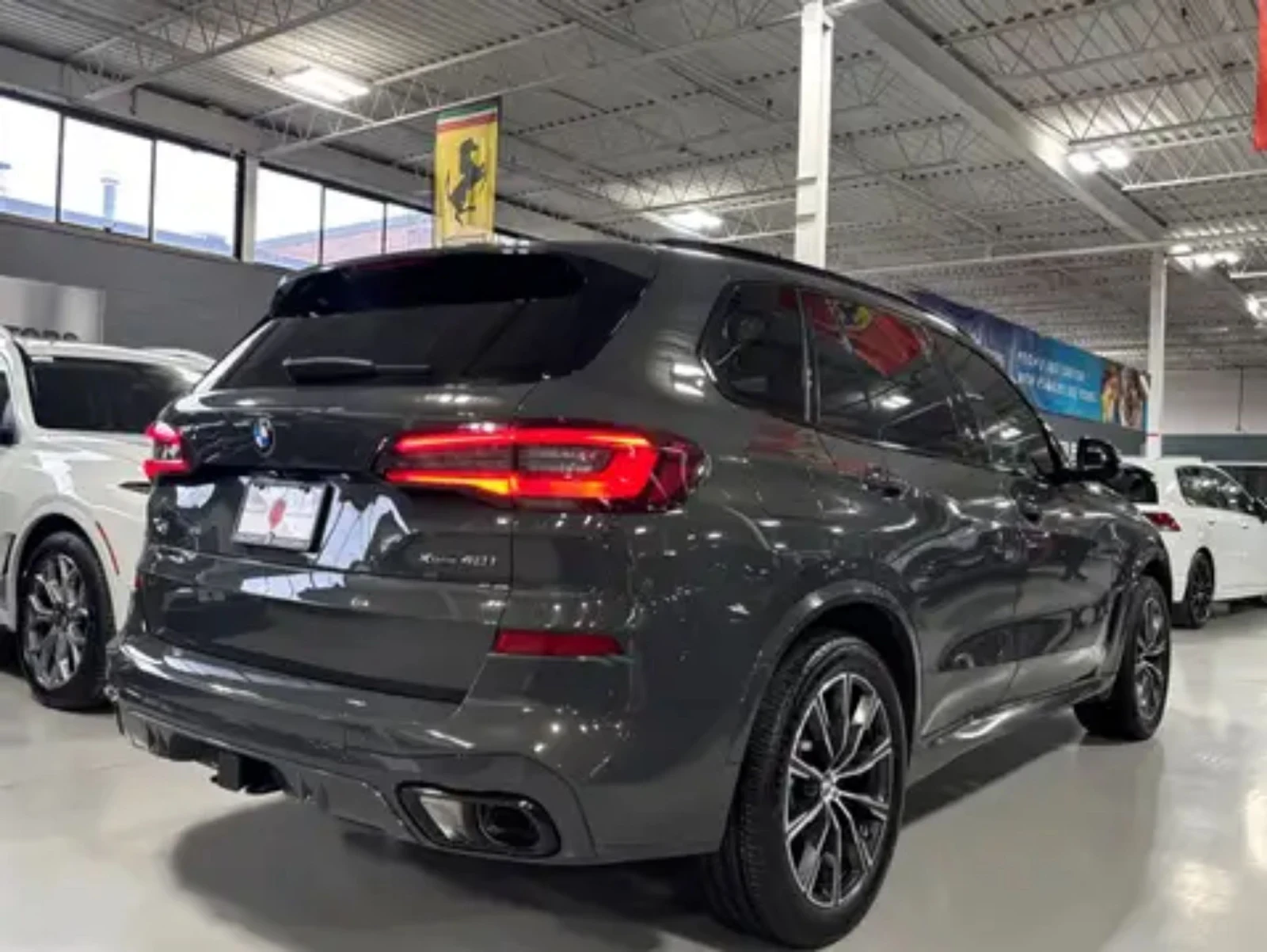 BMW X5 2022/69000km/B58/Mpack/360/HUD/ЛЮК/CARFAX, снимка 4 - Автомобили и джипове - 53970871