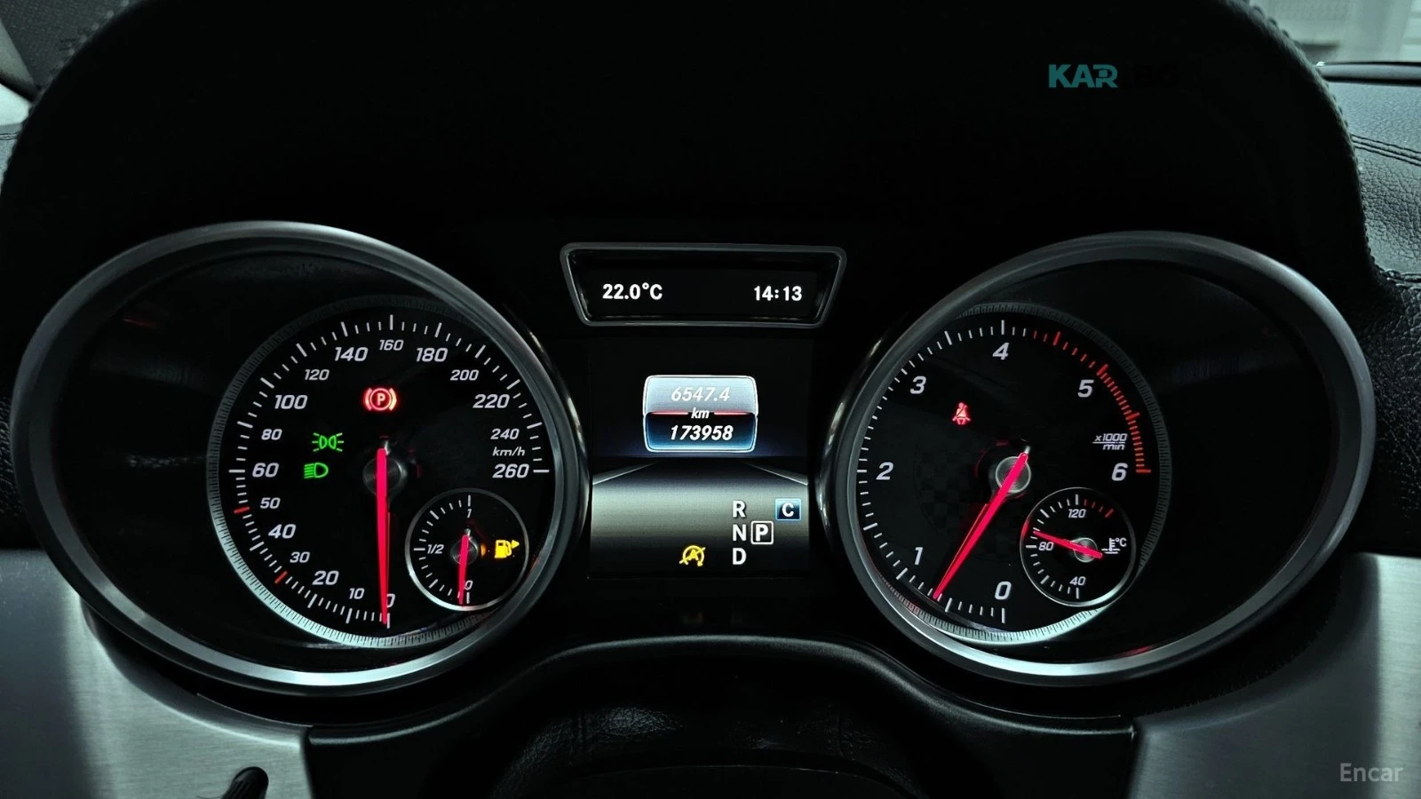 Mercedes-Benz GLE 350 * 4MATIC* AMG* КОЖА* ПОДГРЕВ* HARMAN KARDON* ПАНОР, снимка 8 - Автомобили и джипове - 54660137