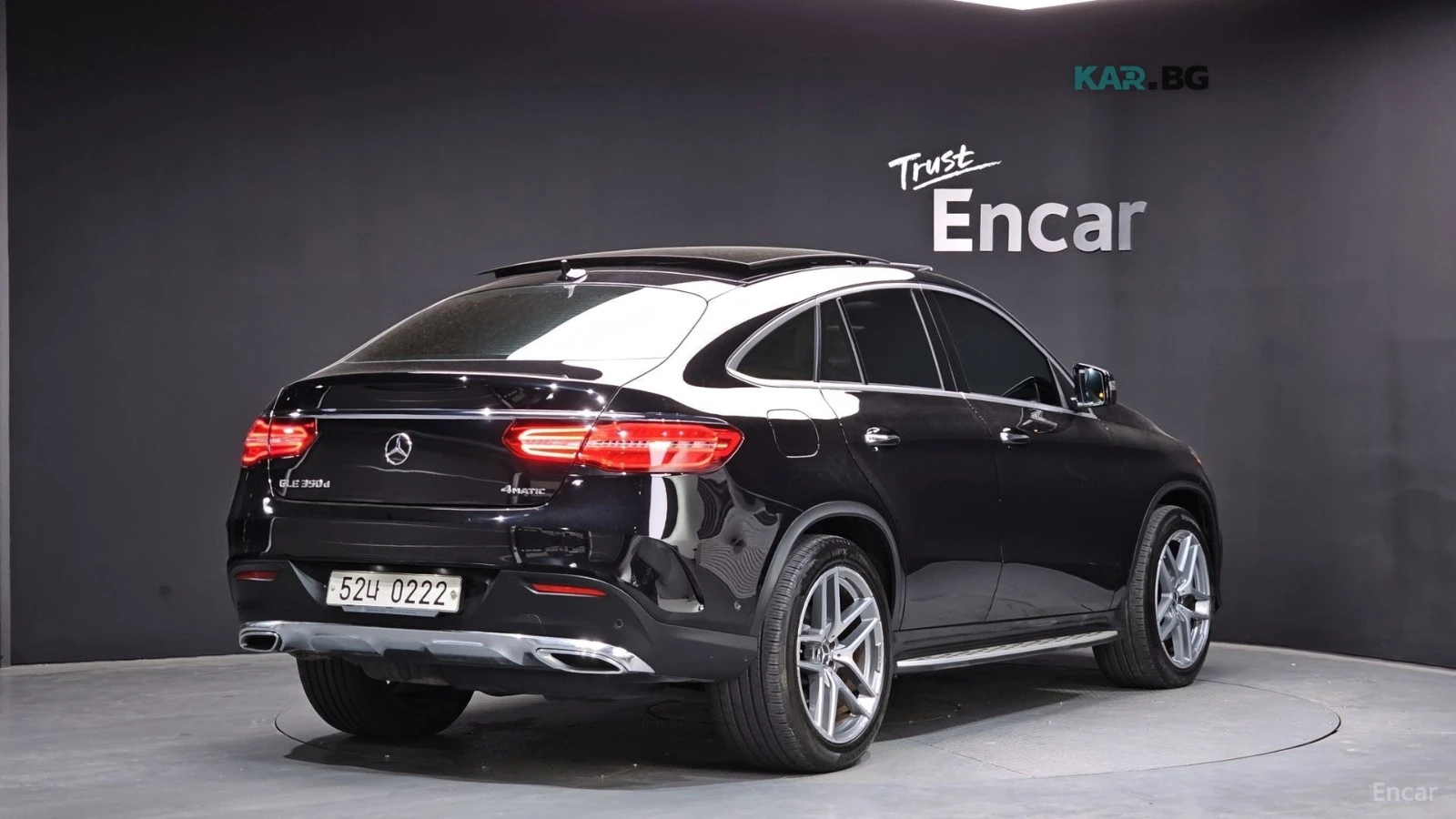 Mercedes-Benz GLE 350 * 4MATIC* AMG* КОЖА* ПОДГРЕВ* HARMAN KARDON* ПАНОР, снимка 2 - Автомобили и джипове - 54660137
