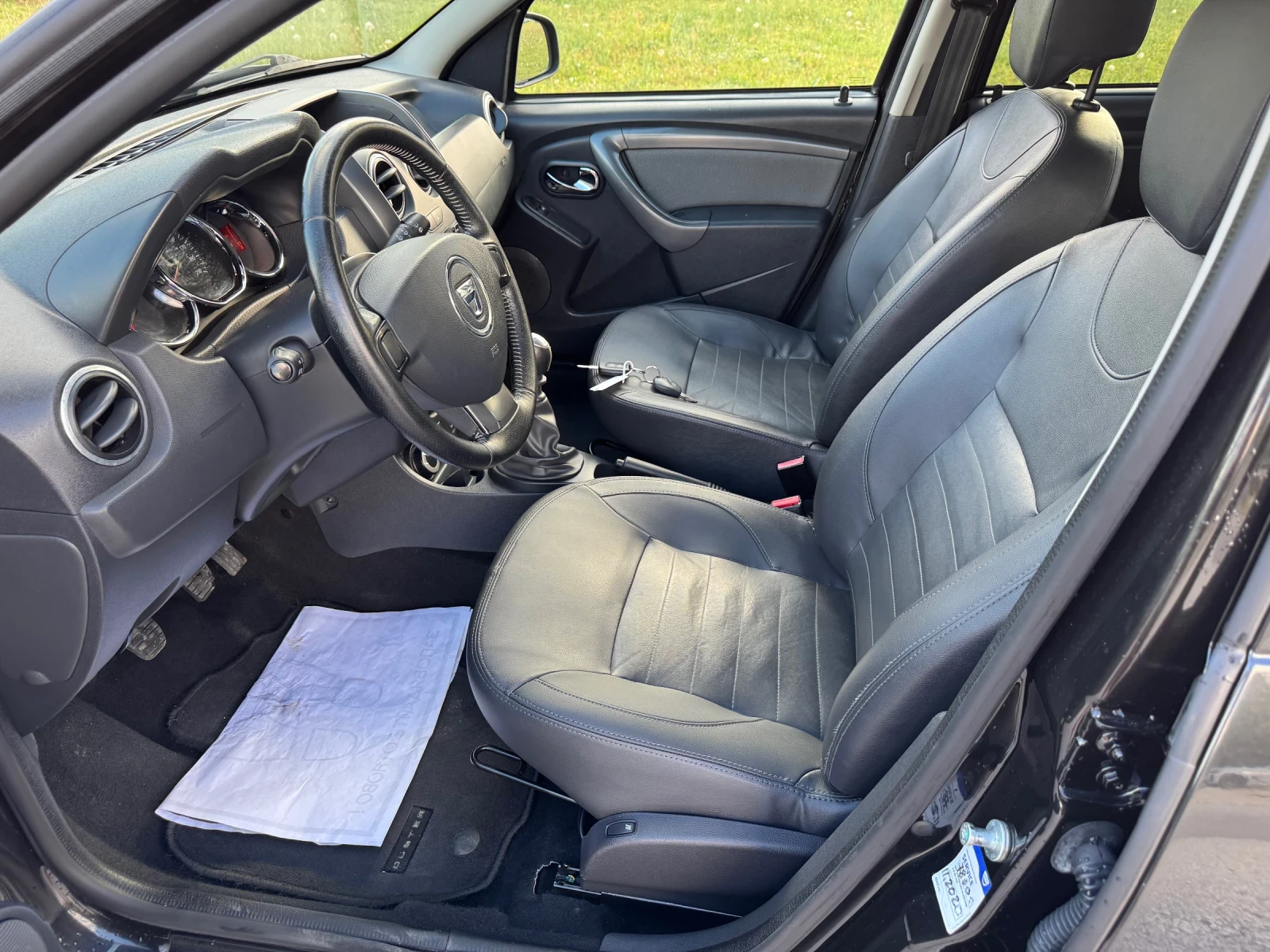 Dacia Duster 1.2 Turbo 4x4 Top, снимка 16 - Автомобили и джипове - 54783478