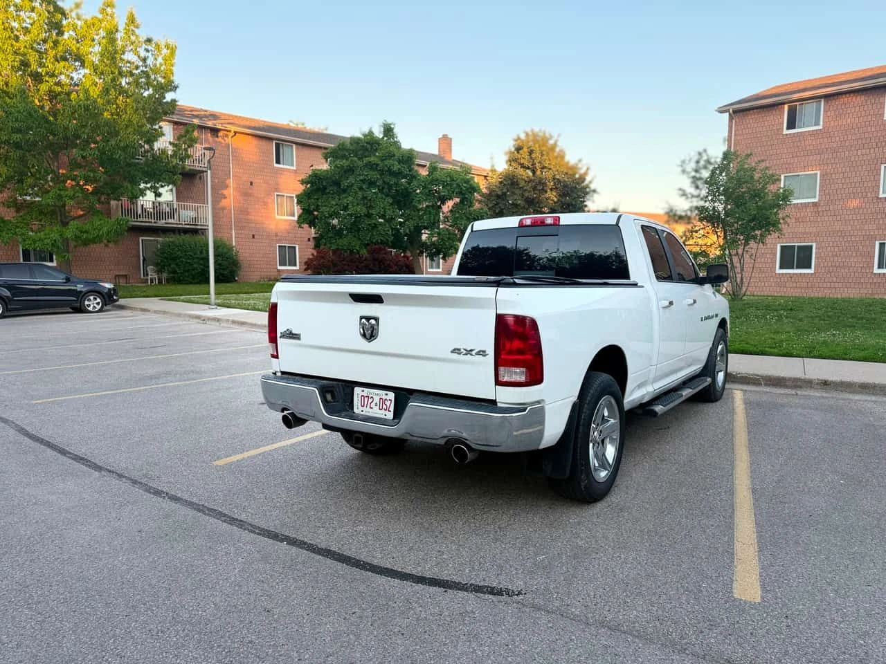 Dodge RAM 1500 * 4WD Quad Cab 140.5" Big Horn * АВТОКРЕДИТ* , снимка 17 - Автомобили и джипове - 54992891