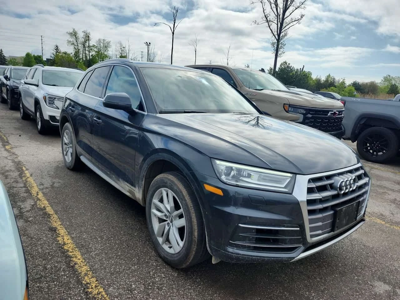 Audi Q5  CARFAX | AVTOKREDIT | LED | KOJA , снимка 2 - Автомобили и джипове - 55052482