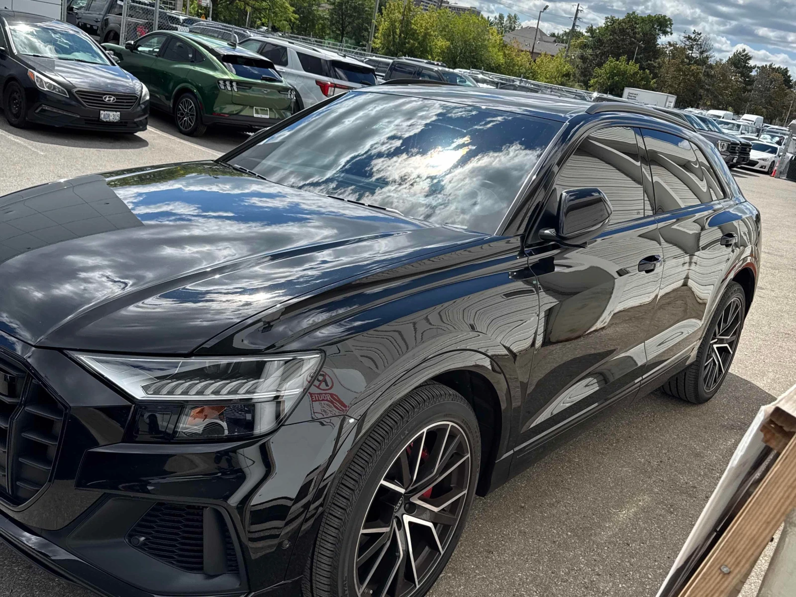 Audi SQ8 * 4.0 TFSI quattro * CARFAX * ОПЦИЯ ЗА ФИНАНСИРАНЕ, снимка 14 - Автомобили и джипове - 55979958