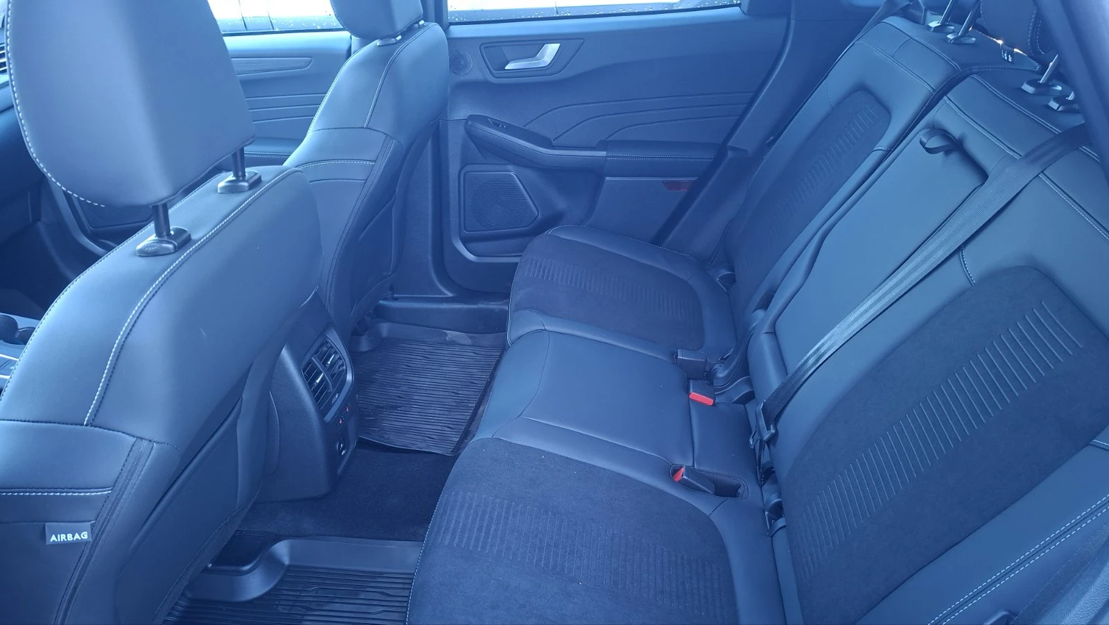 Ford Kuga ACTIVE X 4X4, снимка 11 - Автомобили и джипове - 56588802