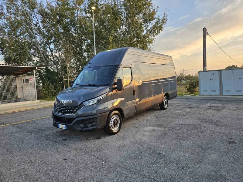 Iveco Daily 3.0 180кс. Hi-matic автомат, снимка 1 - Бусове и автобуси - 47894559