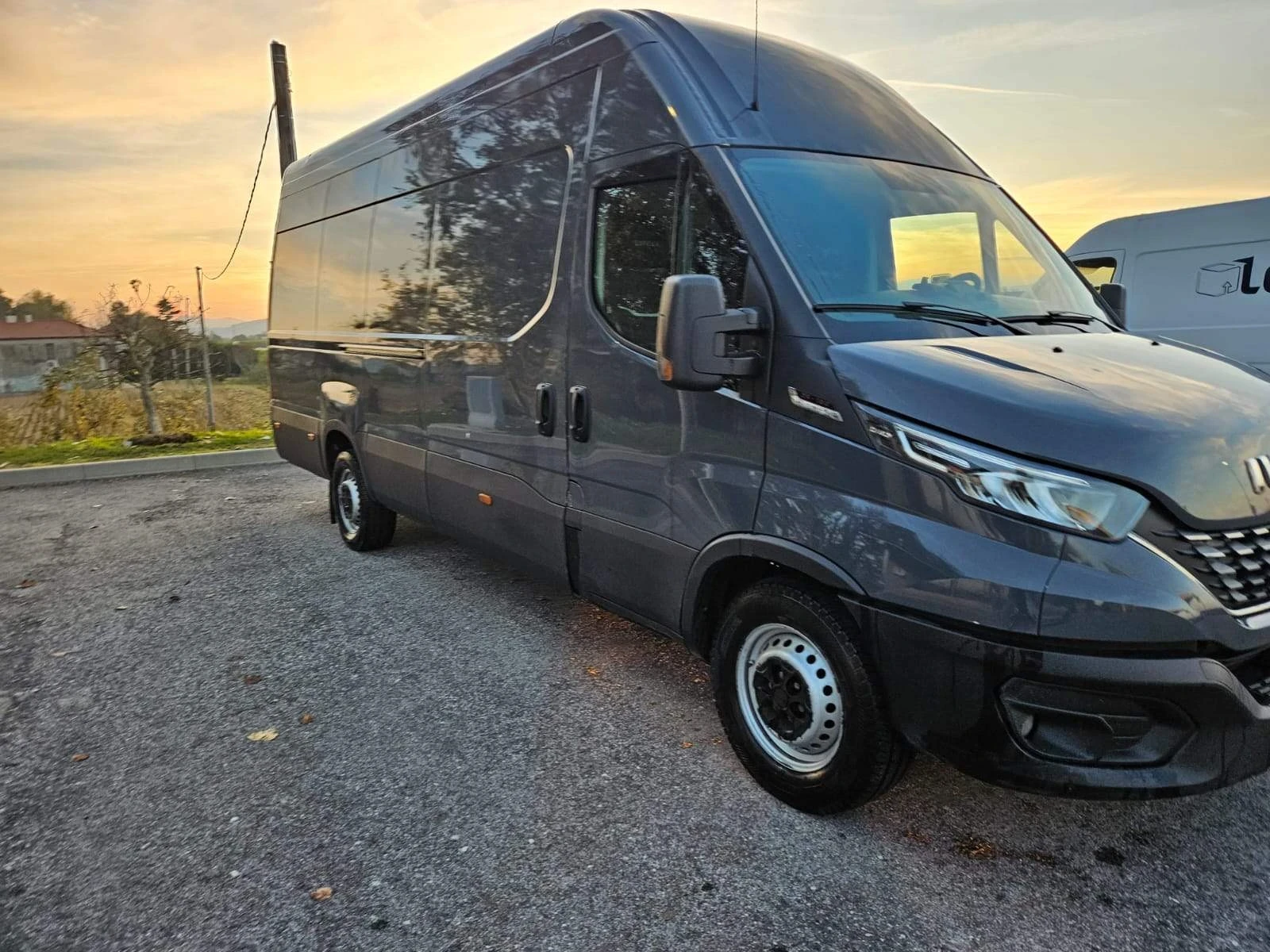 Iveco Daily 3.0 180кс. Hi-matic автомат - изображение 2