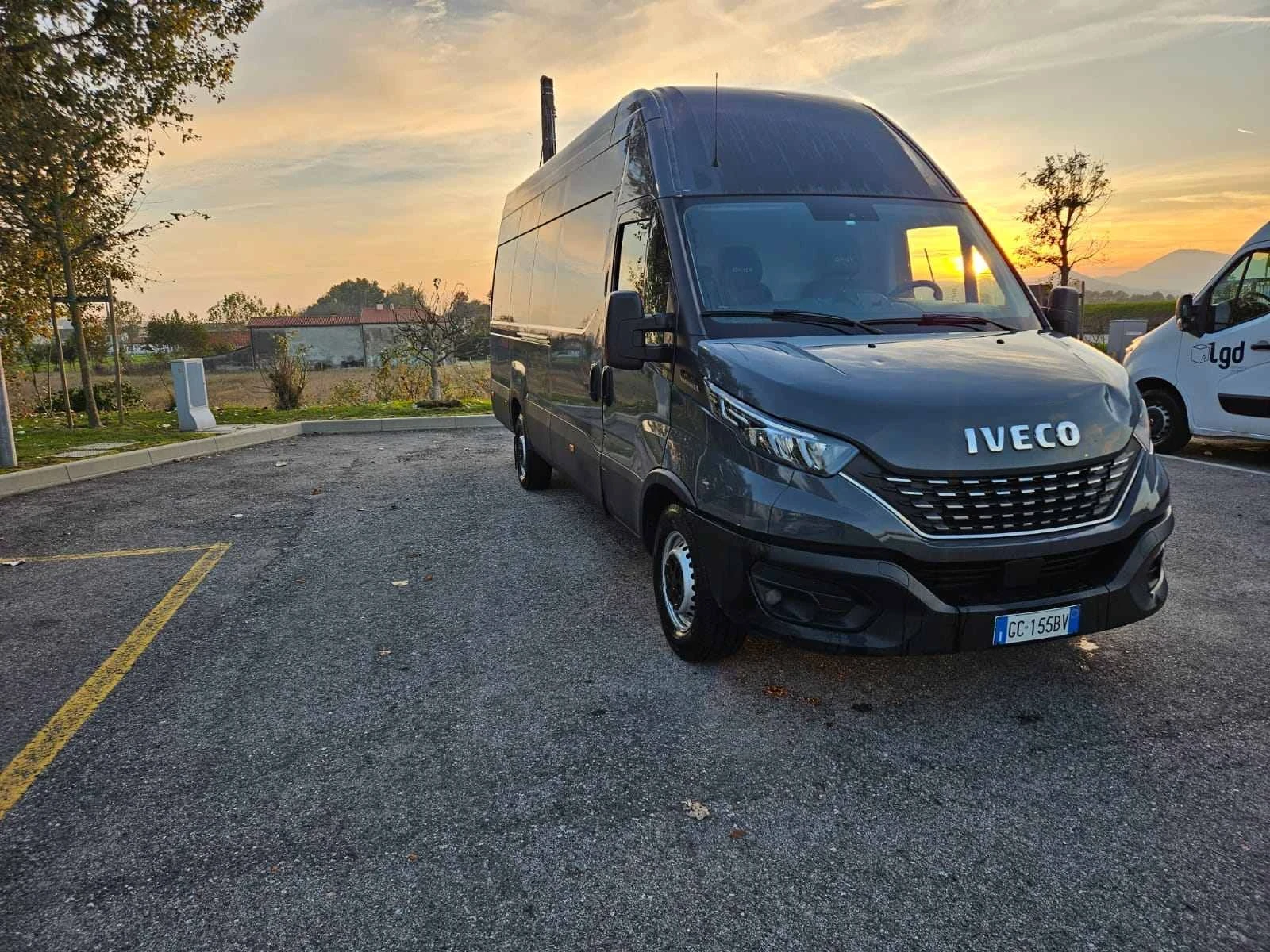 Iveco Daily 3.0 180кс. Hi-matic автомат - изображение 3