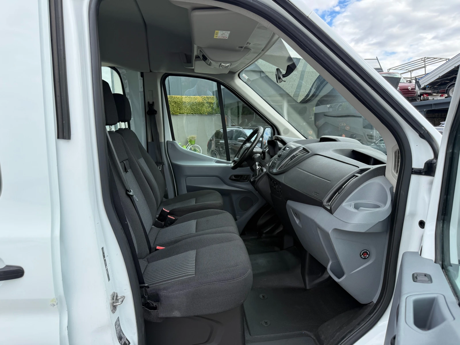 Ford Transit 2.0TDCI 2������ 9-������ L3H2 Euro 6 | Mobile.bg � ����������� 10