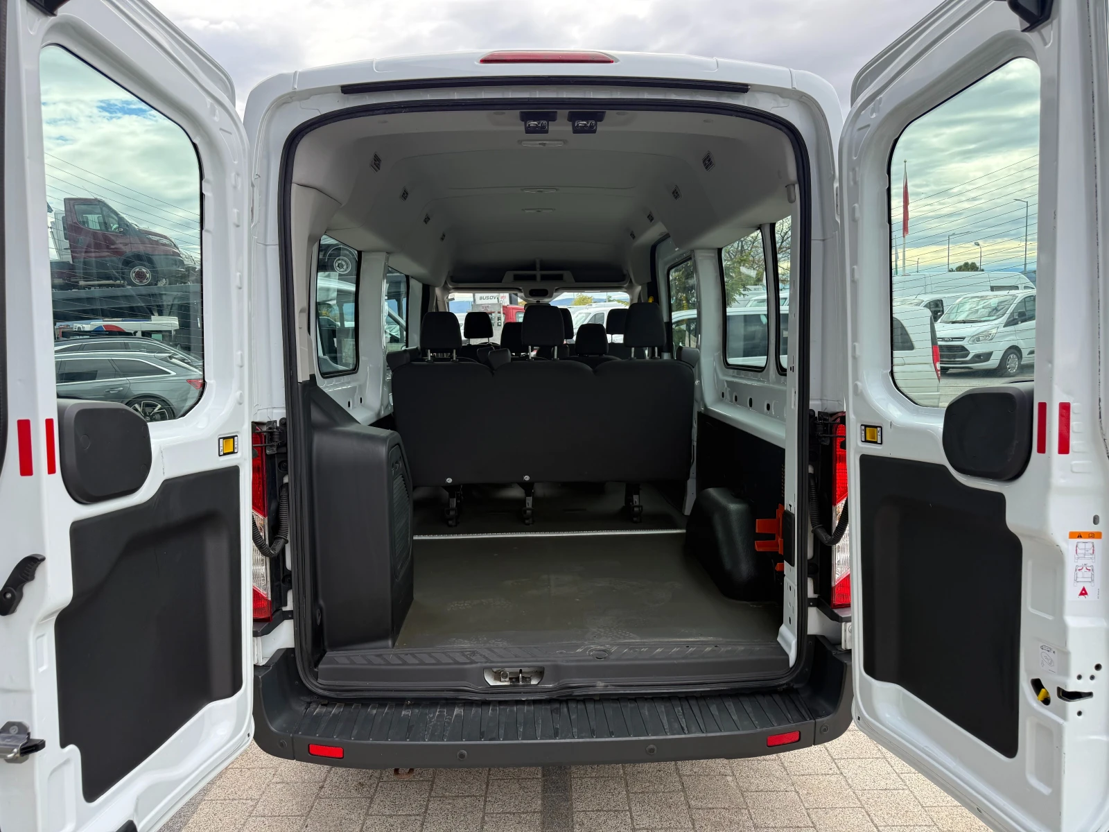 Ford Transit 2.0TDCI 2������ 9-������ L3H2 Euro 6 | Mobile.bg � ����������� 17