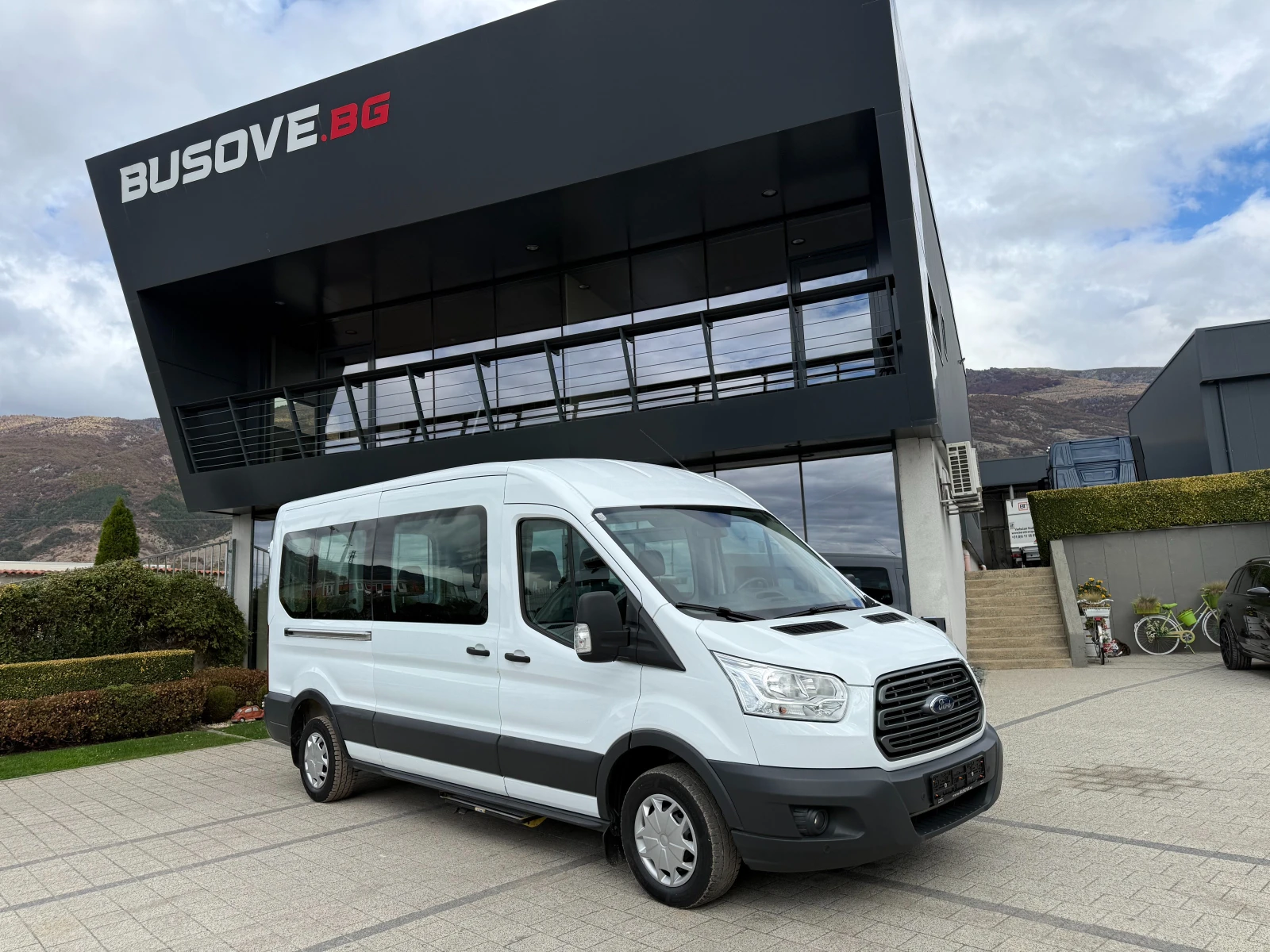 Ford Transit 2.0TDCI 2хКлима 9-местен L3H2 Euro 6