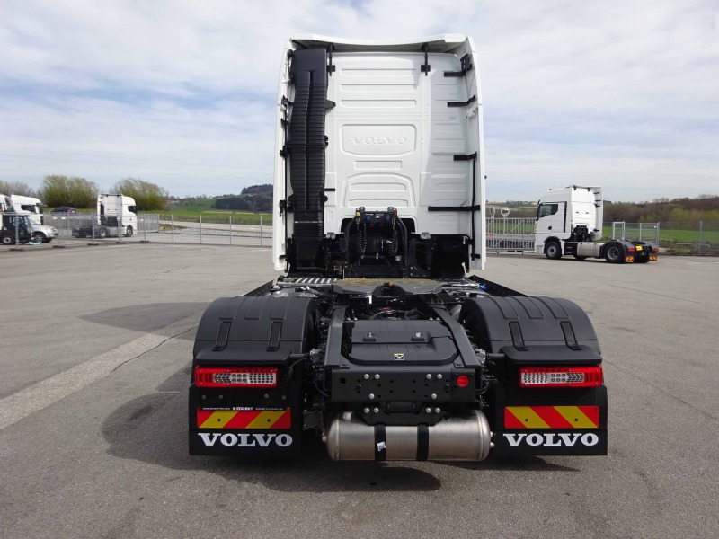 Volvo Fh SZM24083, снимка 8 - Камиони - 45781328