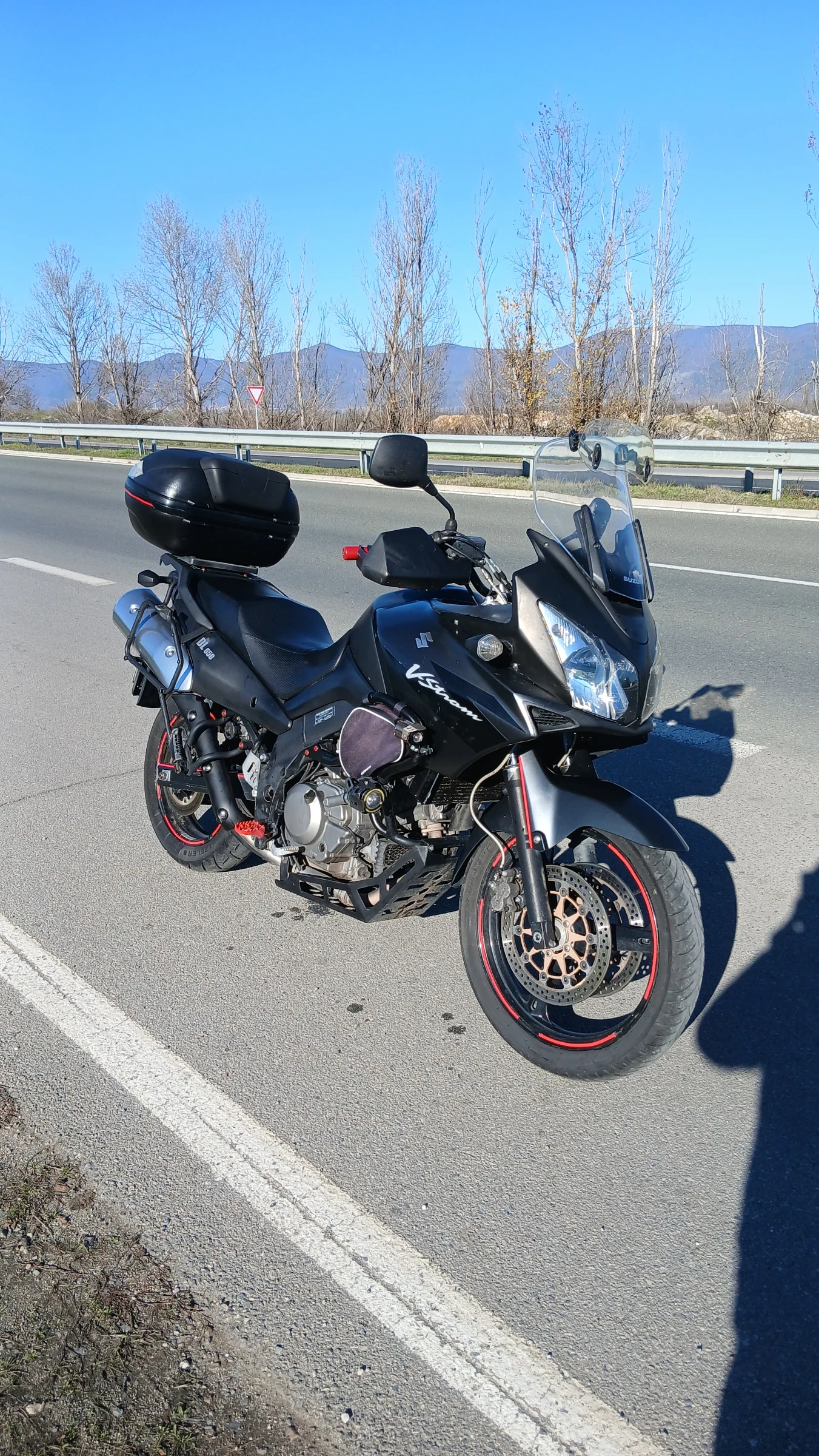 Suzuki V-strom Dl 650, снимка 1