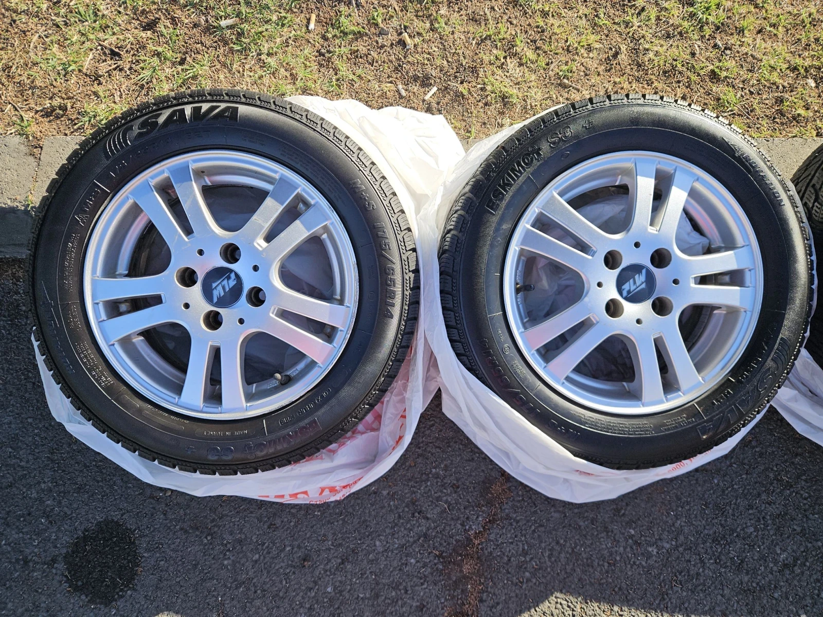 Гуми с джанти Sava 175/65R14, снимка 2 - Гуми и джанти - 54718017