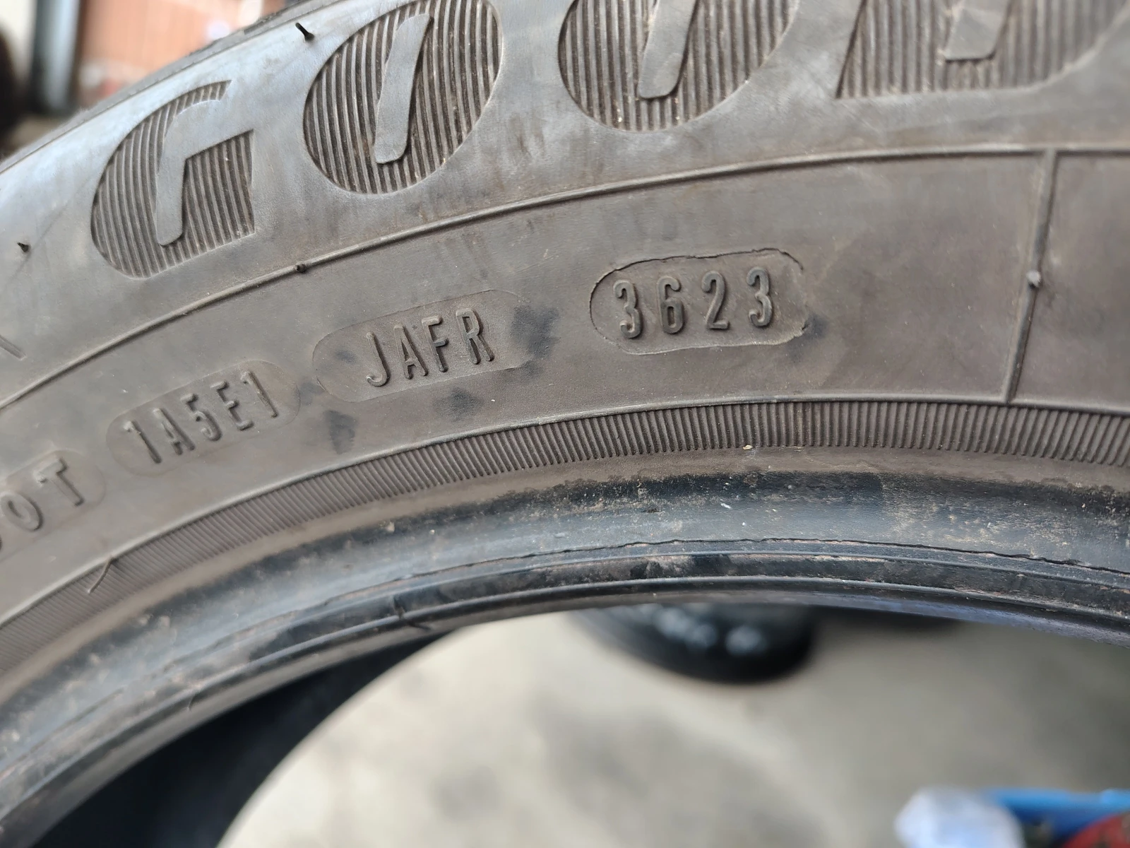 Гуми Летни 205/55R17, снимка 5 - Гуми и джанти - 55841968