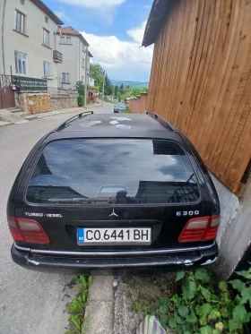 Mercedes-Benz C 300, снимка 6