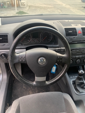 VW Golf 1.4TSI, снимка 4 - Автомобили и джипове - 41990128