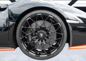 Обява за продажба на Lamborghini Huracan STO = Lifting System = Гаранция ~ 767 904 лв. - изображение 4