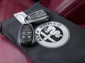 Alfa Romeo Giulia Ti Sport* CARFAX* АвтоКредит* (ЦЕНА ДО БГ) - 22499 € / 44004.22 лв. - 20254293 13