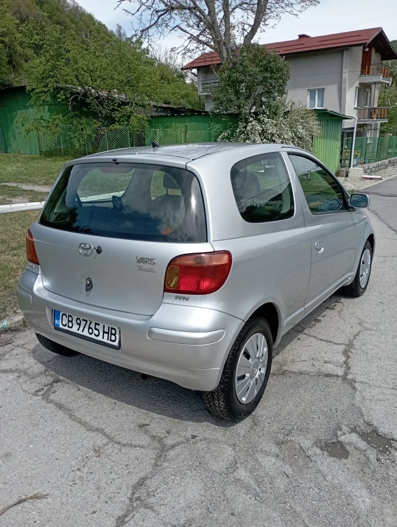 Toyota Yaris 1000, снимка 10 - Автомобили и джипове - 47824465