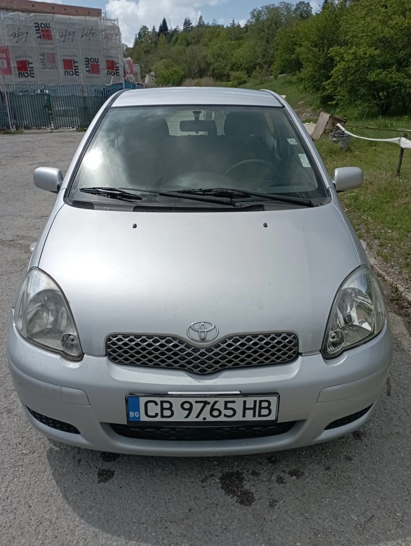 Toyota Yaris 1000, снимка 14 - Автомобили и джипове - 47824465