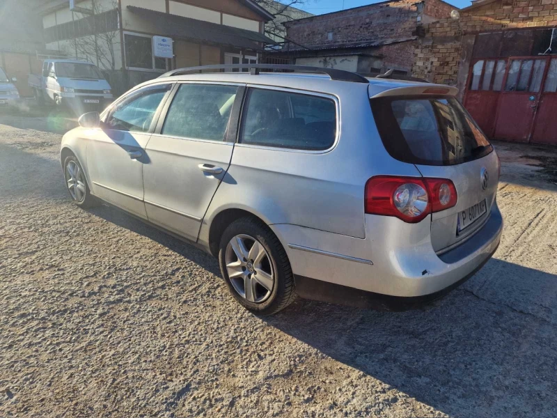 VW Passat, снимка 5 - Автомобили и джипове - 48527537