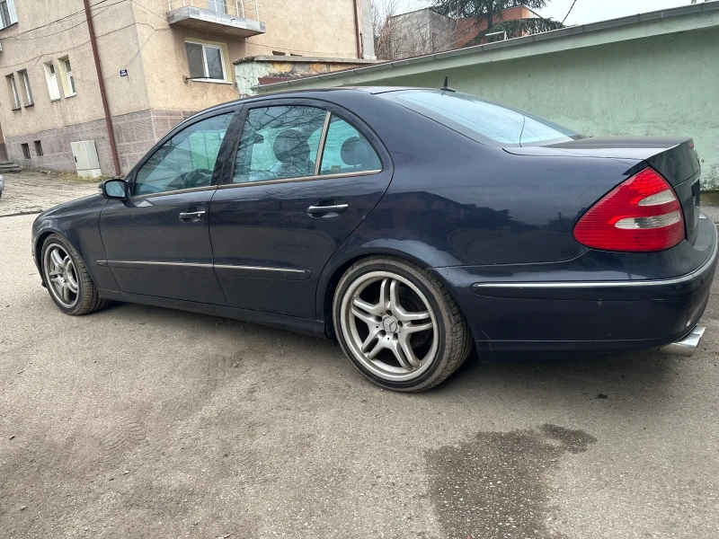 Mercedes-Benz E 500 500 AMG, снимка 4 - Автомобили и джипове - 49330563