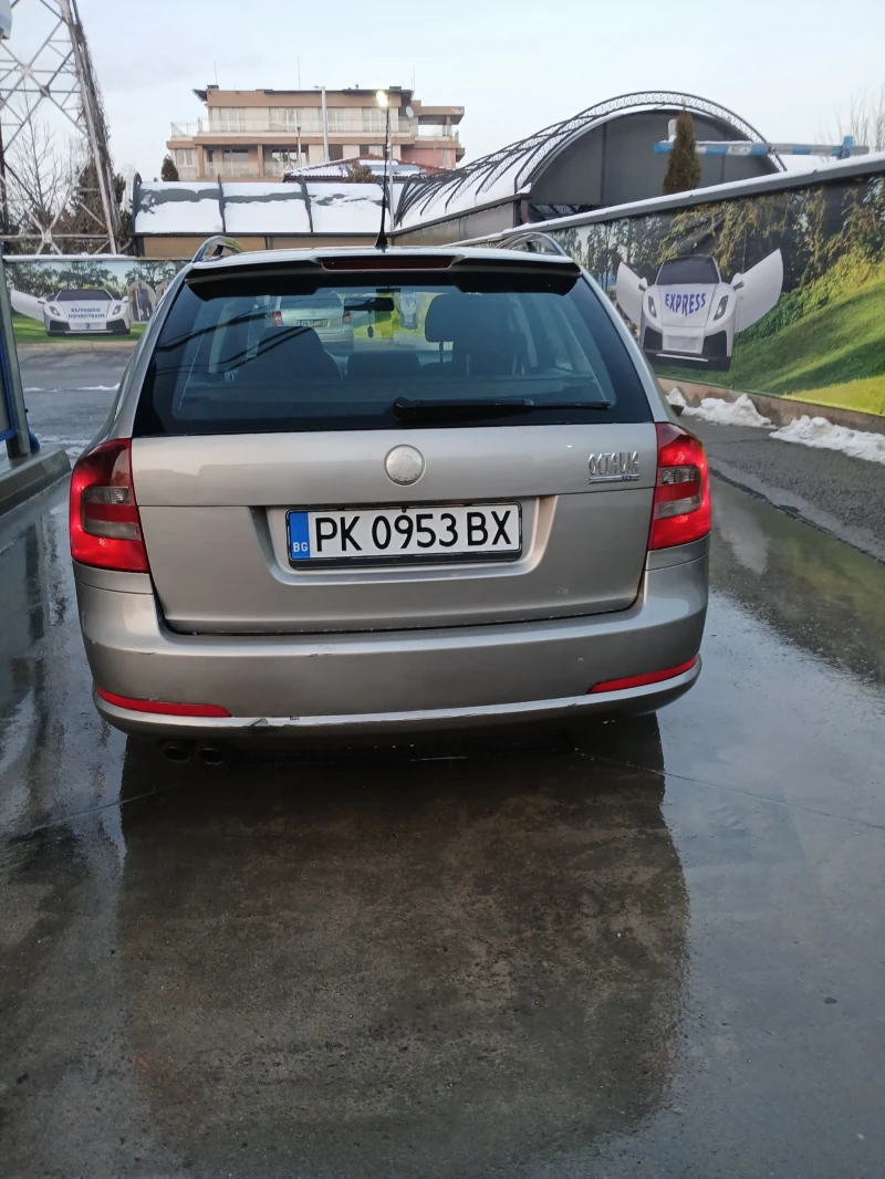 Skoda Octavia Октавия 2.0 140 фейслифт, снимка 6 - Автомобили и джипове - 49385163