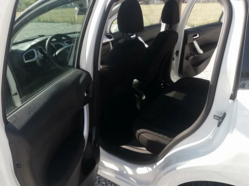 Citroen C3 1.4i klima gaz, снимка 10 - Автомобили и джипове - 51381842