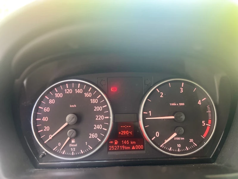 BMW 320, снимка 6 - Автомобили и джипове - 52426056