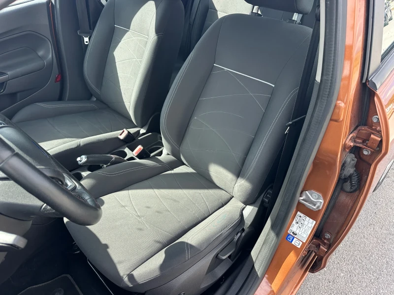 Ford Fiesta 1.5 TDCI, снимка 9 - Автомобили и джипове - 52017319