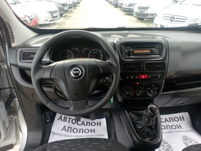 Opel Combo 5 врати, Италия , снимка 11 - Автомобили и джипове - 52226964
