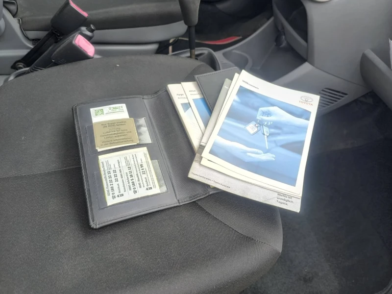 Toyota Aygo 1000, снимка 16 - Автомобили и джипове - 52473610