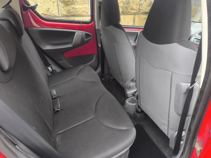 Toyota Aygo 1000, снимка 13 - Автомобили и джипове - 52473610