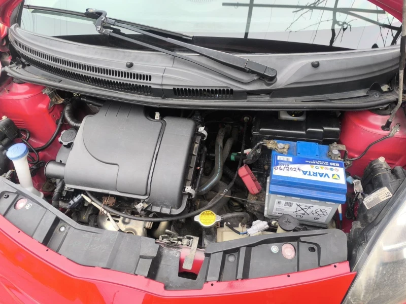 Toyota Aygo 1000, снимка 8 - Автомобили и джипове - 52473610