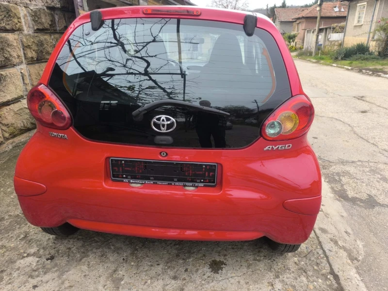 Toyota Aygo 1000, снимка 5 - Автомобили и джипове - 52473610