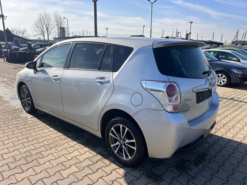 Toyota Verso 1.6D-4D NAVI 6+ 1 EURO 5, снимка 8 - Автомобили и джипове - 52850795
