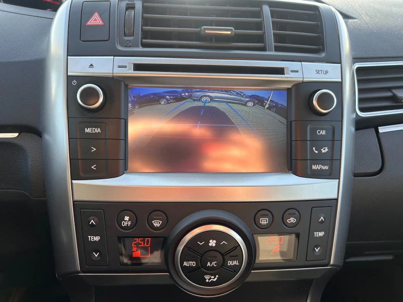 Toyota Verso 1.6D-4D NAVI 6+ 1 EURO 5, снимка 16 - Автомобили и джипове - 52850795