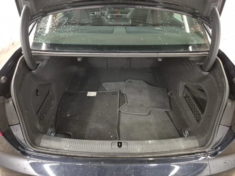 Audi A4 * PROGRESSIV * CARFAX * БЕЗ ПЪРВОНАЧАЛНА ВНОСКА, снимка 17 - Автомобили и джипове - 52967346