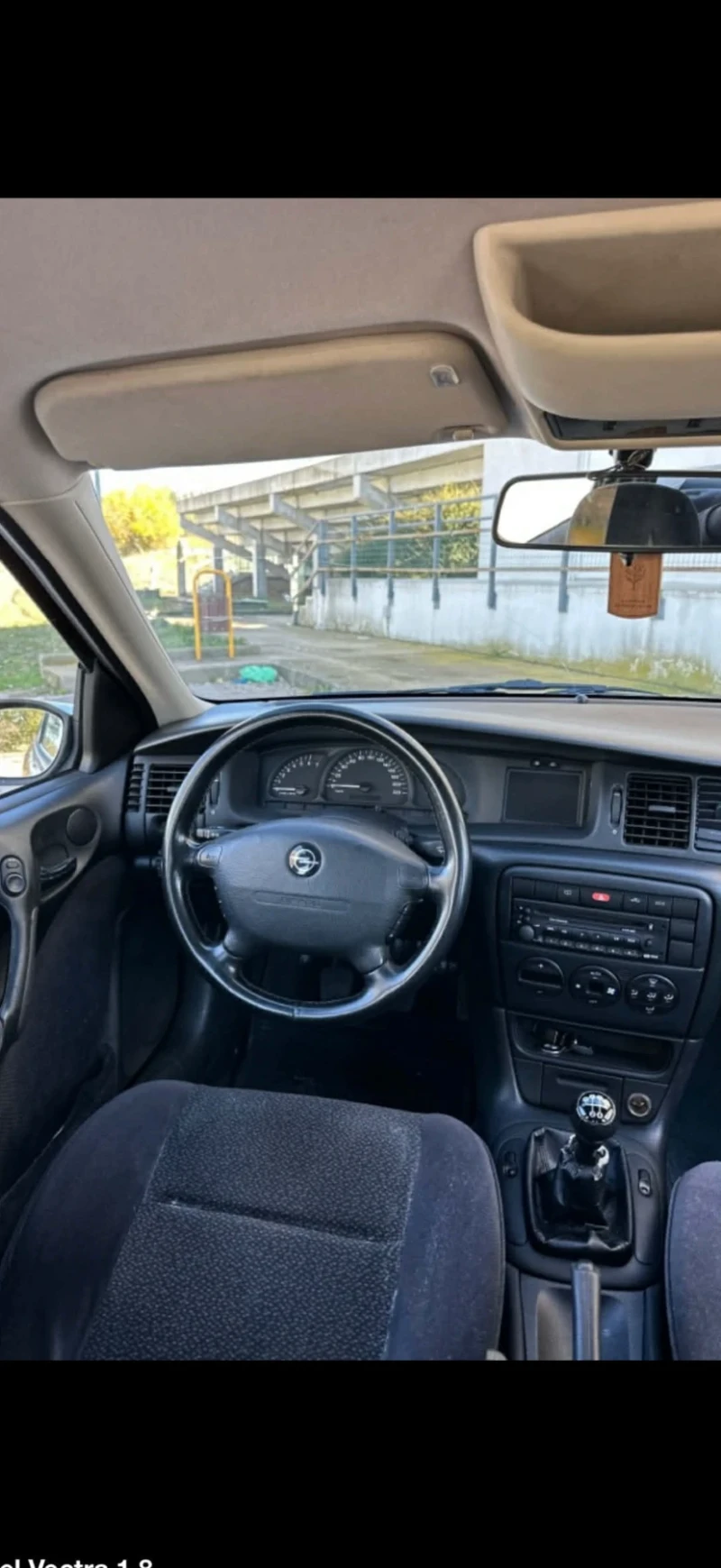 Opel Vectra 1.8i 125KC, снимка 7 - Автомобили и джипове - 53290813