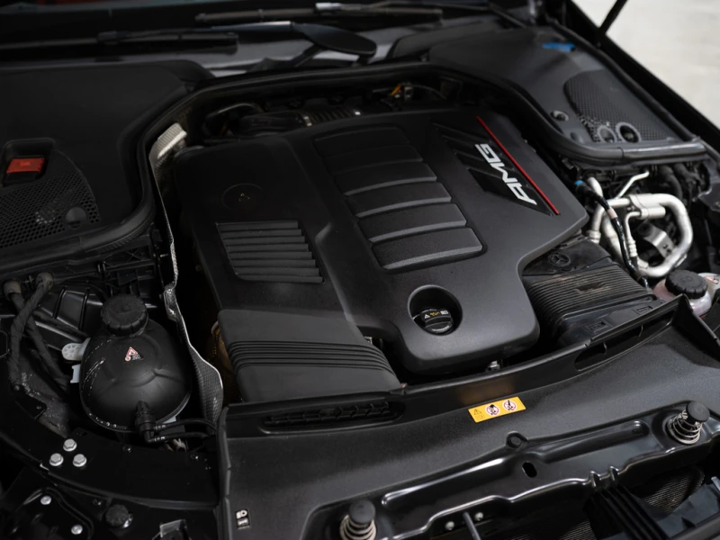 Mercedes-Benz AMG GT 53 | PREMIUM PKG | CARBON FIBRE | 20 IN, снимка 17 - Автомобили и джипове - 53519757