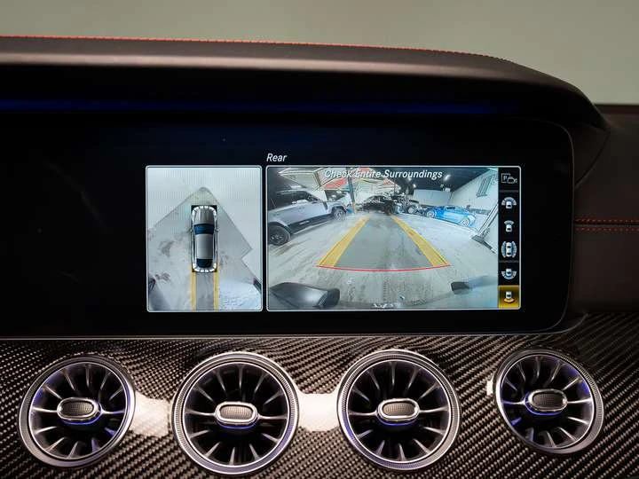 Mercedes-Benz AMG GT 53 | PREMIUM PKG | CARBON FIBRE | 20 IN, снимка 12 - Автомобили и джипове - 53519757